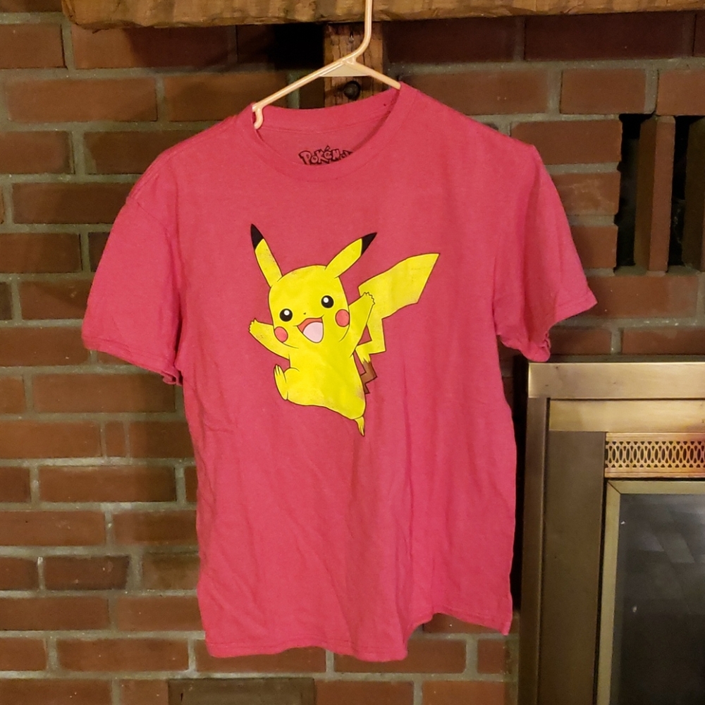 Pikachu t-shirt